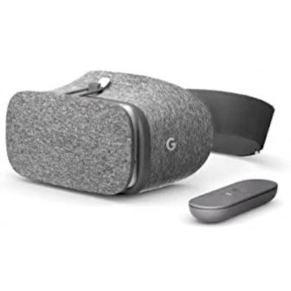 Fire Sale! 🔥 Google Daydream View VR Headset - Picture 5 of 10